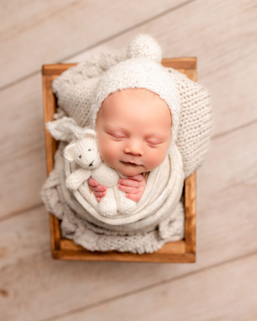 What age is best to photograph a newborn? | Philadelphia Newborn Photographer